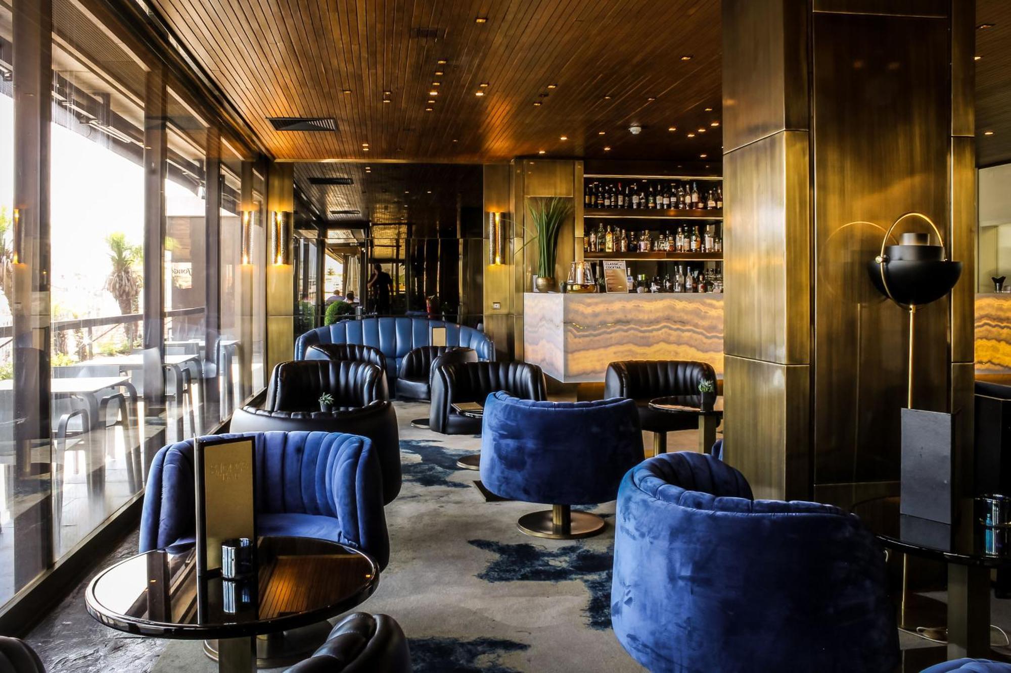 Altis Grand Hotel Lisbon Exterior photo The interior of the bar