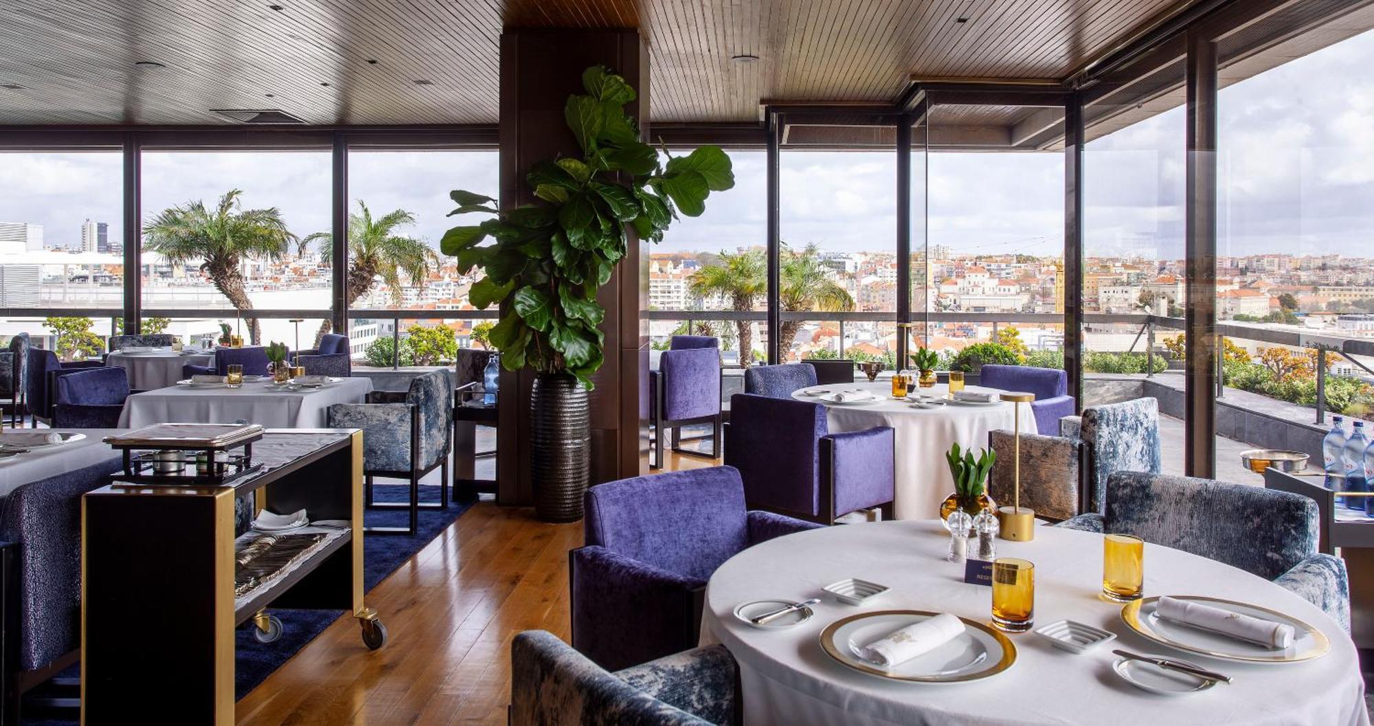 Altis Grand Hotel Lisbon Exterior photo The restaurant